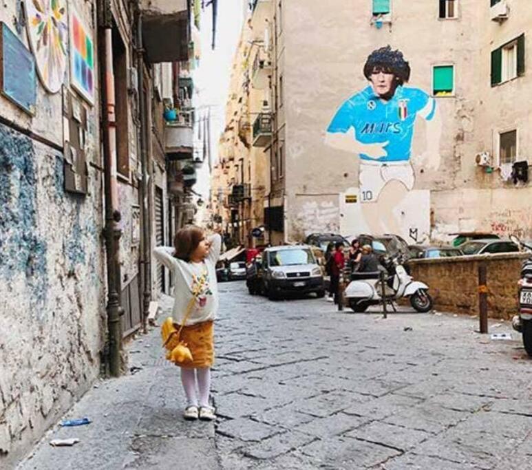 I Tre Re Via Toledo Napels Buitenkant foto